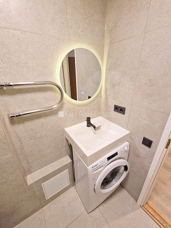 Фасадный дом, реновированный дом, закрытый двор, вход с улицы и со двора, Рига - изображение 10