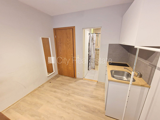 Фасадный дом, реновированный дом, закрытый двор, вход с улицы и со двора, Рига - изображение 7