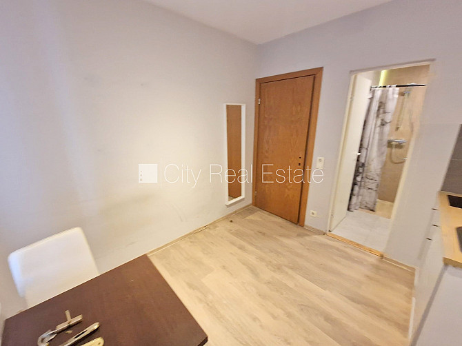 Фасадный дом, реновированный дом, закрытый двор, вход с улицы и со двора, Рига - изображение 11