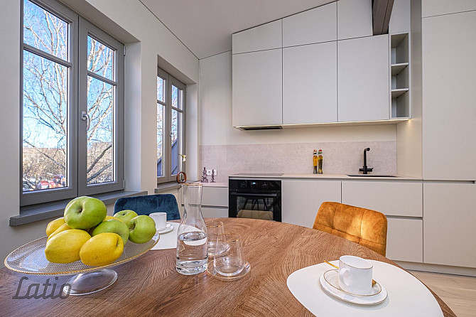 Pārdod plašu un skaistu mansarda veida dzīvokli renovētā mājā Āgenskalnā.
Dzīvoklis ir pilnībā gatav Рига - изображение 4