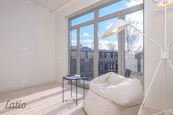 Pārdod plašu un skaistu mansarda veida dzīvokli renovētā mājā Āgenskalnā.
Dzīvoklis ir pilnībā gatav Рига - изображение 5