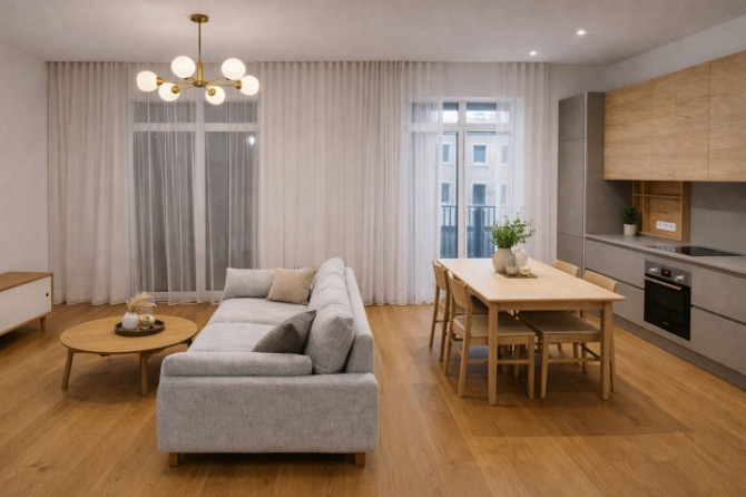 Izīrē gaišu un plašu 3 istabu dzīvokli!  Dzīvoklis atrodas Klusajā centrā, vienā no jaunākajiem proj Рига - изображение 1