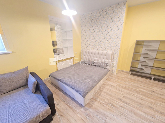 Jaunceltne, renovēta māja, ieeja no ielas, ir lifts, kāpņu telpa pēc kapitālā remonta, Rīga - foto 8