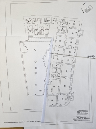 Piedāvājumā kopumā 600 m plašas telpas ēkas cokolstāvā ar 3 atsevišķām ieejām. Rīga - foto 3