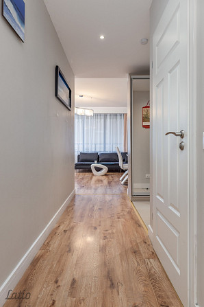 Izīrē mēbelētu trīsistabu dzīvokli klusajā centrā. Logi vērsti uz pagalmu. Divas Rīga - foto 4