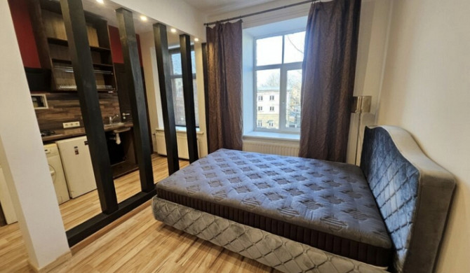 Īrei pieejams studio tipa dzīvoklis.  Dzīvoklis ir aprīkots ar visu nepieciešamo, tai skaitā, Rīga - foto 4