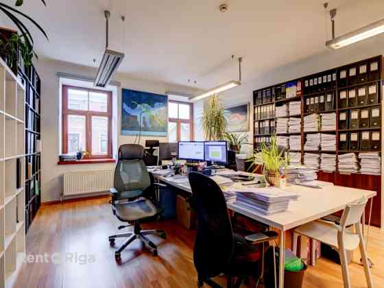 Office premises in a renovated building on the 5th floor (NO ELEVATOR).  A cozy, well-maintained, an Рига