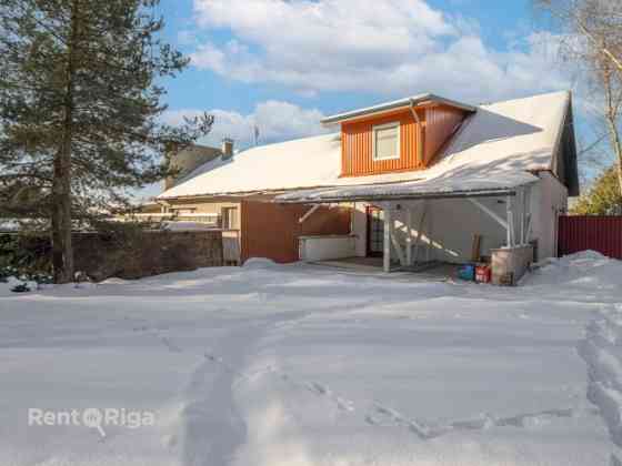 Office premises in a detached building with a fenced yard.  The premises occupy the entire first flo Рига