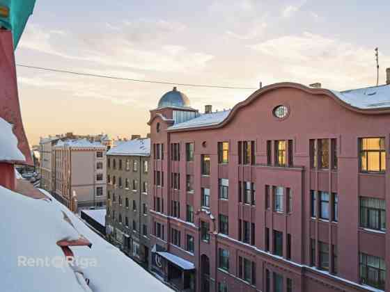 Продаётся отличный инвестиционный объект в центре Риги!  У здания отремонтирован Rīga