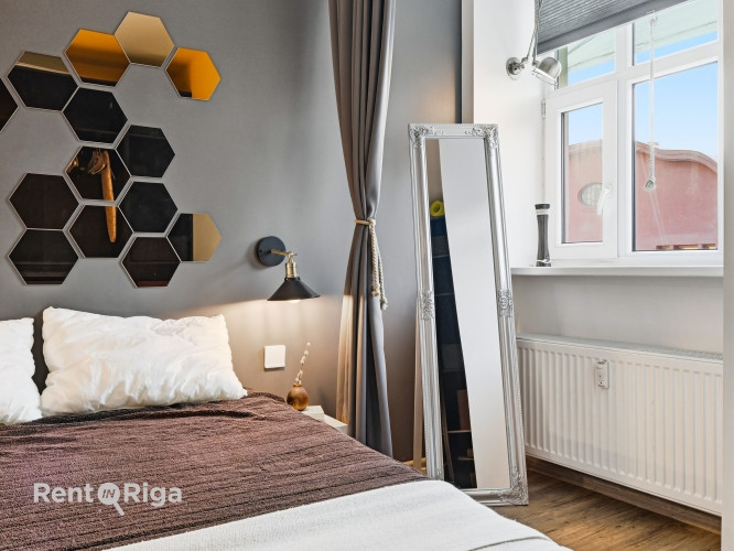 Pārdod lielisku investīciju objektu Rīgas centrā!  Ēkai ir veikta fasādes renovācija, kā Rīga - foto 4