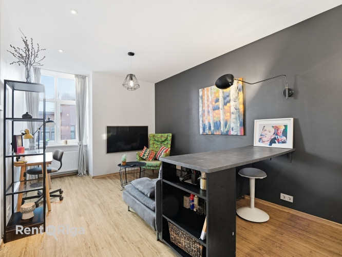 Pārdod lielisku investīciju objektu Rīgas centrā!  Ēkai ir veikta fasādes renovācija, kā Rīga - foto 9