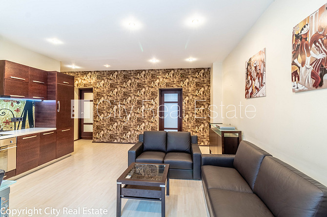 Zeme īpašumā, jaunceltne, keramzīta bloku sienas, labiekārtots apzaļumots pagalms, slēgts Jūrmala - foto 16