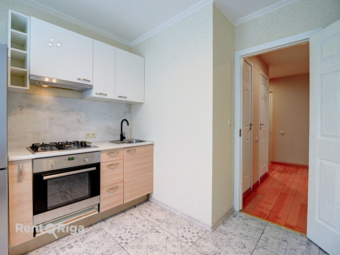 Pārdod omulīgu un saulainu 2 istabu dzīvokli Purvciemā.  Silts un mājīgs mājoklis ar Rīga - foto 3