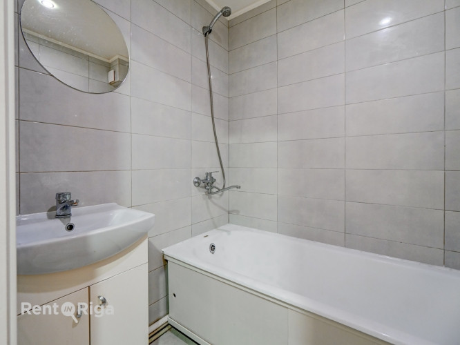 Pārdod omulīgu un saulainu 2 istabu dzīvokli Purvciemā.  Silts un mājīgs mājoklis ar Rīga - foto 8