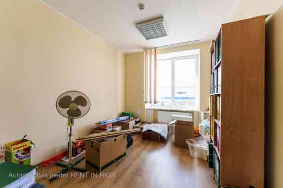 Сдаются офисные помещения в Саркандаугаве  2 этаж  Предлагаются офисные Rīga