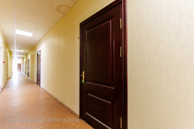 Iznomā biroja telpas Sarkandaugavā  2. stāvā  Piedāvājumā biroja telpas Sarkandaugavā, Rīga - foto 5