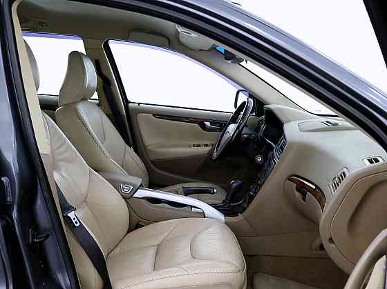 Volvo XC70 Summum Facelift ATM 2.4 D5 136kW Tallina