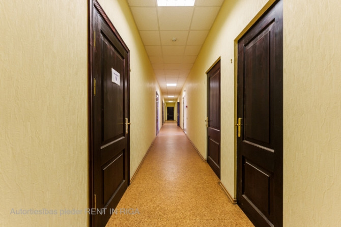 Сдаются офисные помещения в Саркандаугаве  2 этаж  Предлагаются офисные Рига - изображение 9