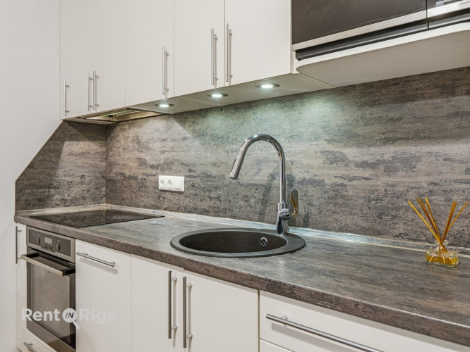 4-room apartment for rent in Imantas Ozoli!  The layout consists of a living room combined with a ki Рига - изображение 2