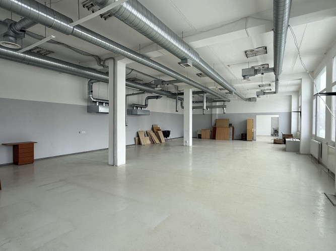 Коммерческие помещения для производства в Югле с высокими потолками.  Сдаются Рига - изображение 6