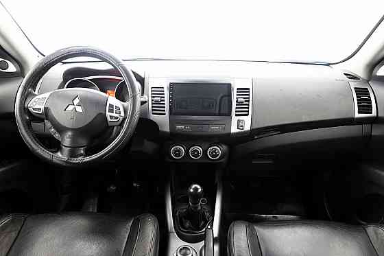 Mitsubishi Outlander Luxury 4x4 2.0 DI-D 103kW Tallina