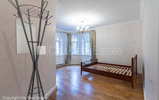 Fasādes māja, renovēta māja, slēgts pagalms, ieeja no ielas un pagalma, ir lifts, kāpņu Rīga - foto 13