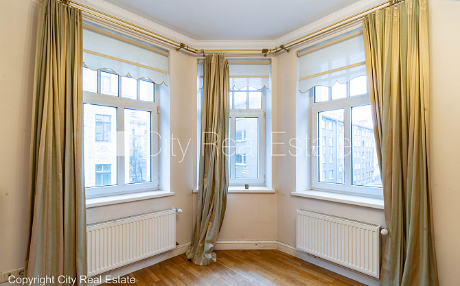 Fasādes māja, renovēta māja, slēgts pagalms, ieeja no ielas un pagalma, ir lifts, kāpņu Rīga - foto 14