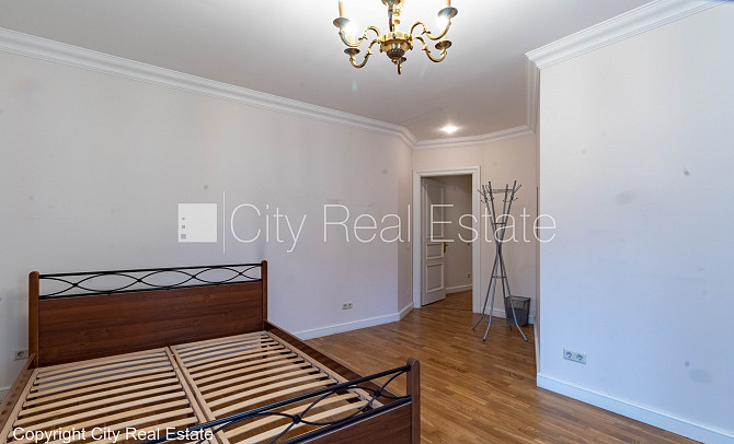 Fasādes māja, renovēta māja, slēgts pagalms, ieeja no ielas un pagalma, ir lifts, kāpņu Rīga - foto 16