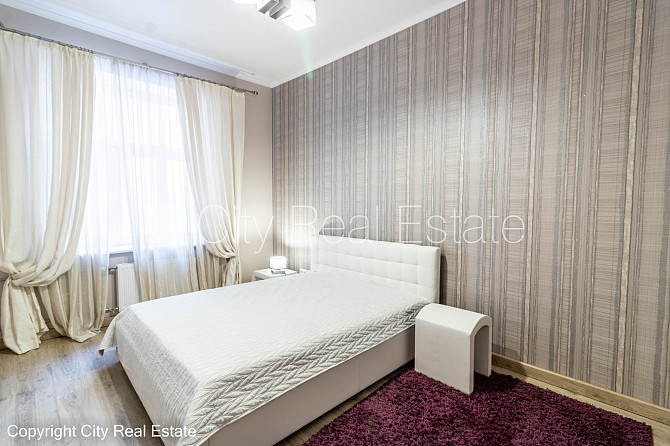 Фасадный дом, реставрированный дом, закрытая территория, вход с улицы, лестничная Рига - изображение 6