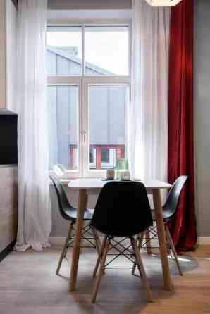 Сдается новая, уютная и красивая двухкомнатная квартира (гостиная и кухня Рига