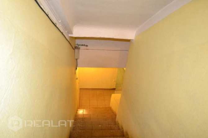 Jaunbūve, vieta automašīnai,  ieeja no pagalma un ielas, ir lifts, logi vērsti mājas abās pusēs, div Рига - изображение 9