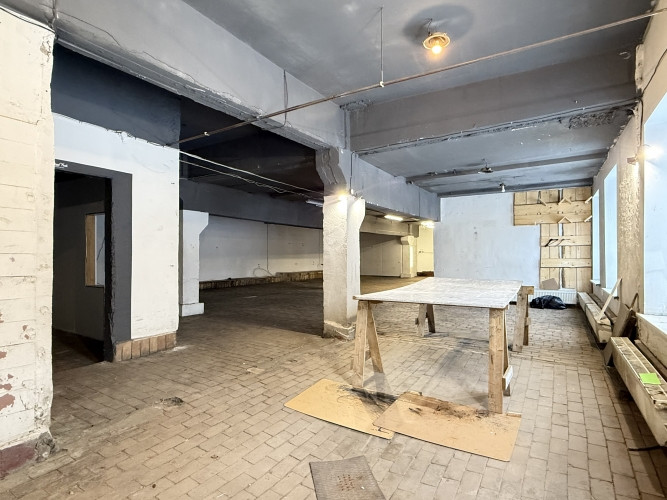 Darbnīcas/noliktavas telpas vēsturiskajā Rīgas Kinostudijas ēkā.  Plašas telpas, kas sastāv no 4 ats Рига - изображение 2