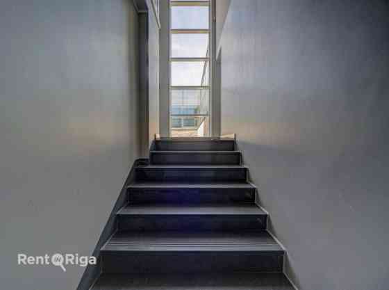 Офис класса B с панорамным видом на Даугаву  улица Муксалас.  Сдаются современные Рига