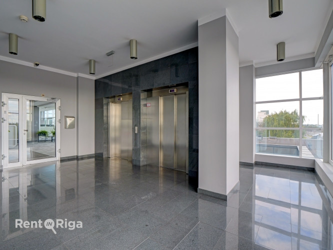 Офис класса B с панорамным видом на Даугаву  улица Муксалас.  Сдаются современные Рига - изображение 5
