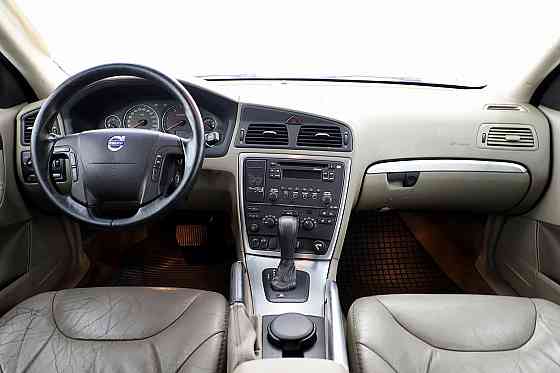 Volvo XC70 Summum Facelift ATM 2.4 D5 136kW Таллин