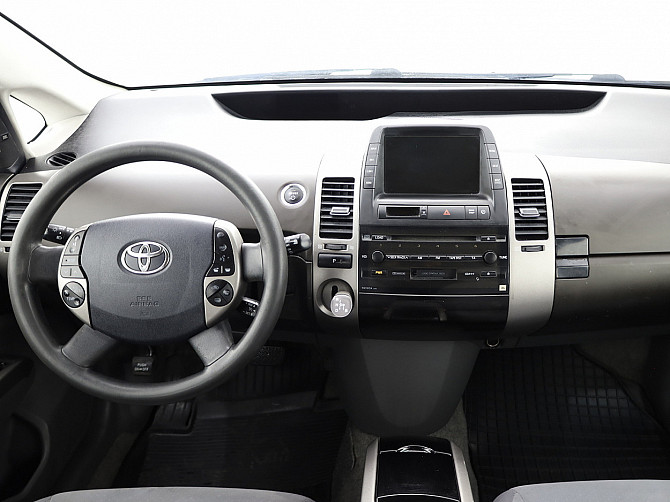 Toyota Prius Hybrid 1.5 57kW Таллин - изображение 5