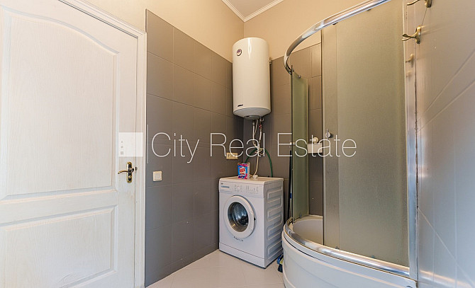 Pagalma māja, slēgts pagalms, logi vērsti mājas abās pusēs, istabas izolētas 2 gab., Rīga - foto 10