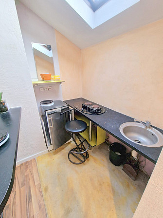 Фасадный дом, закрытый двор, вход с улицы, мансарда, лестничная клетка после Рига - изображение 4