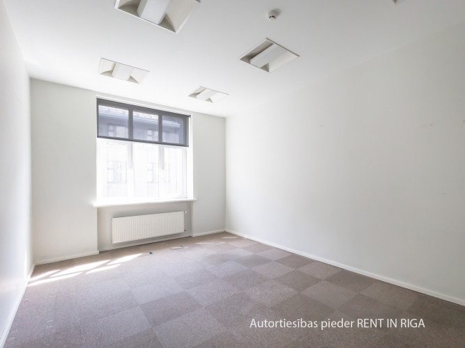 Gaišas un reprezentablas biroja telpas Rīgas aktīvajā centrā  Elizabetes ielā!  Nomai tiek piedāvāta Рига - изображение 7