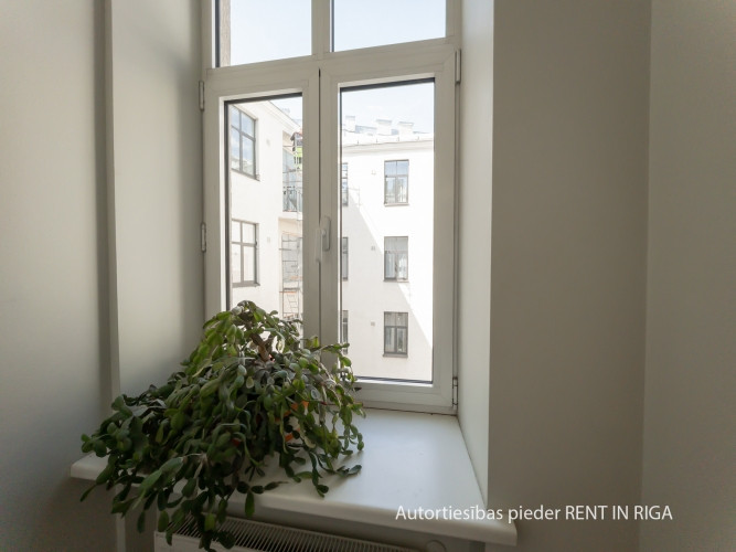 Gaišas un reprezentablas biroja telpas Rīgas aktīvajā centrā  Elizabetes ielā!  Nomai tiek piedāvāta Рига - изображение 9
