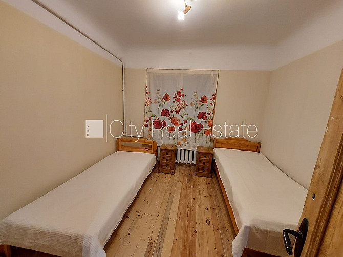 Pagalma māja, slēgts pagalms, vieta automašīnai, istabas izolētas 3 gab., viena istaba Jūrmala - foto 6