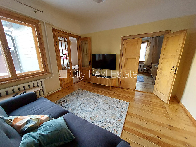 Дом во дворе, закрытый двор, место для машины, изолированные комнаты 3 шт., одна Юрмала - изображение 8