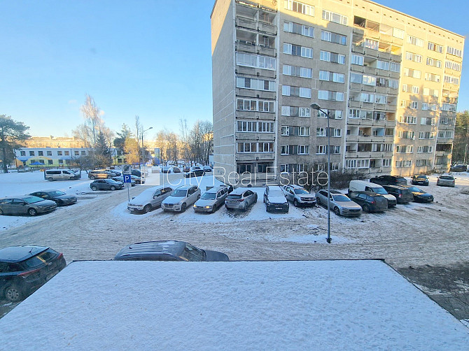 Zeme īpašumā, fasādes māja, ieeja no ielas, ir lifts, kāpņu telpa pēc kosmētiskā remonta, Rīgas rajons - foto 16