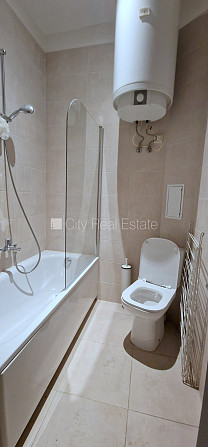 Fasādes māja, renovēta māja, viena kvadrātmetra apsaimniekošanas maksa mēnesī  0,65 EUR, Rīga - foto 12