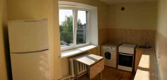 Продается 2-комнатная квартира в районе Тейка  улица Палму 18  Предлагается Rīga