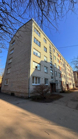 Pārdod 2 istabu dzīvokli Teikā  Palmu ielā 18  Piedāvājumā gaišs un funkcionāls 2 istabu Rīga - foto 11