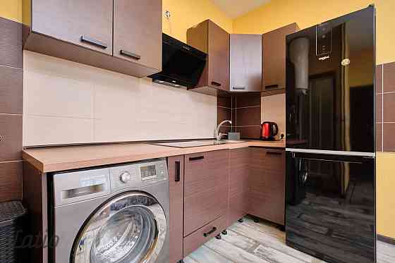 3-istabu dzīvoklis pirmskara mūra ēkā PētersalasAndrejsalas apkaimē
Pārdošanā kvalitatīvi atjaunots  Rīga