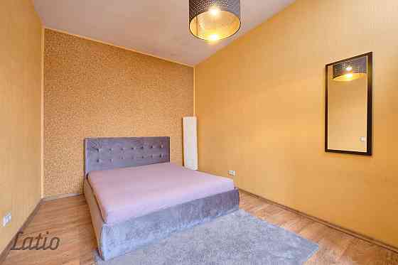 3-istabu dzīvoklis pirmskara mūra ēkā PētersalasAndrejsalas apkaimē
Pārdošanā kvalitatīvi atjaunots  Rīga