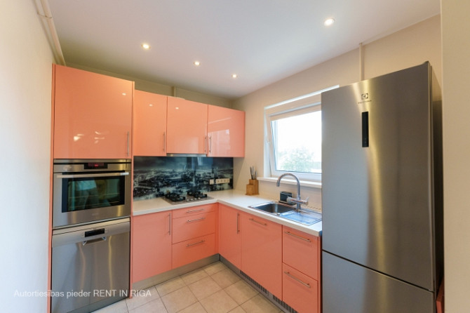 Качественная, уютная и благоустроенная 3-комнатная квартира в тихом дворовом Рига - изображение 1