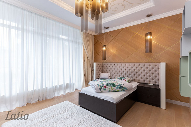 Izīrē plašu 4-istabu dzīvokli jaunā projektā 